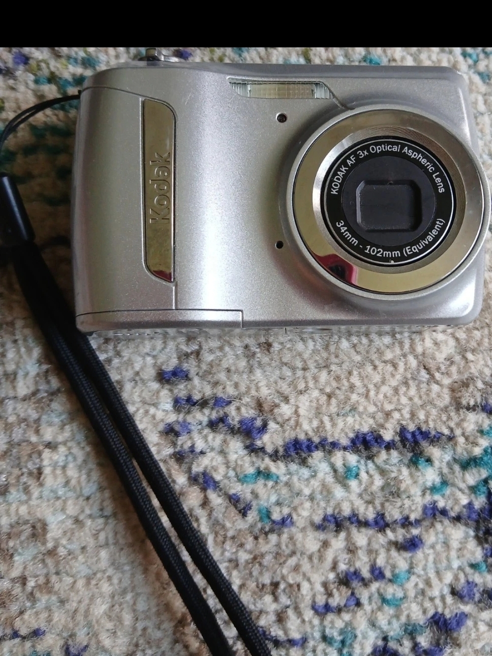 Kodak EasyShare C142  Optical Zoom  Digital  AS IS . for parts. might be fixed .